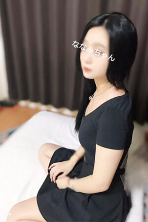 ななみ(21)
