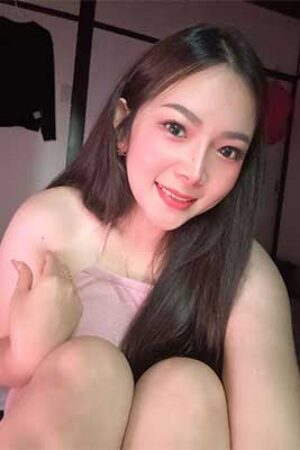 もえ(24)