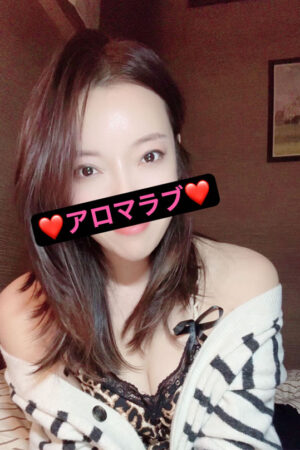 ミカ 年齢： 25歳