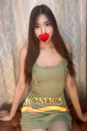 なな 年齢 23歳