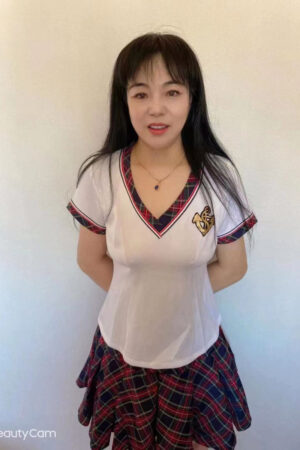 なみ（24歳）160cm
