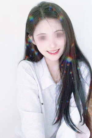 りさ (24)