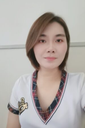 あや（25歳）160cm