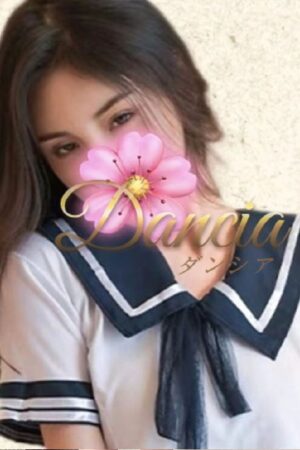 エミ(24歳)