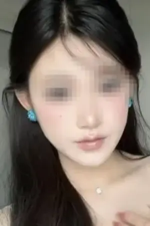 girl-0001328e9-681454c3c0ca9
