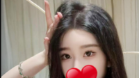 赤い唇