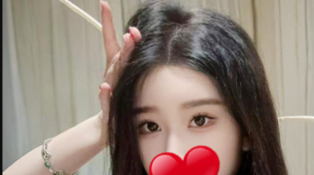 赤い唇