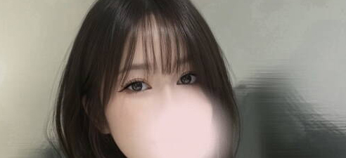 Almond eye（アーモンドアイ）
